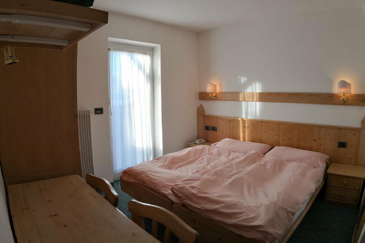 باسو روليه Hotel Alpenrose المظهر الخارجي الصورة